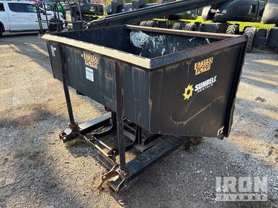 2016 JLG 101195082 4 ft 2 in Self-Dumping Hopper