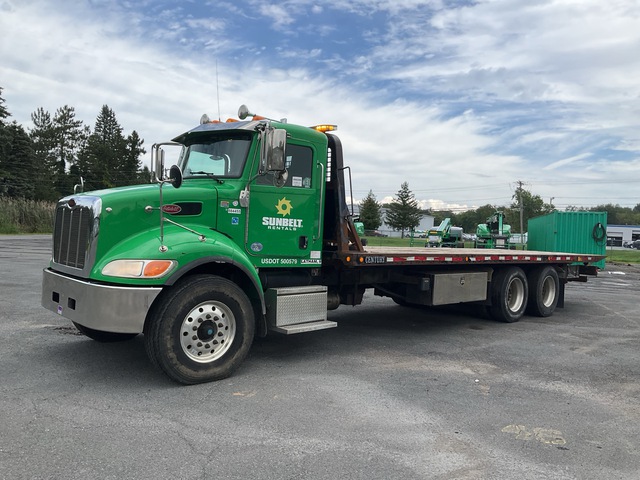 2017 Peterbilt 348 6x4 Rollback Truck