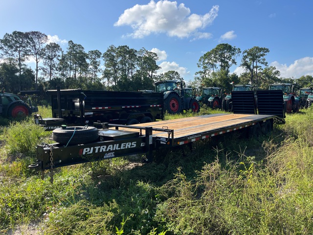 2026 PJ PL281 28 ft T/A Equipment Trailer
