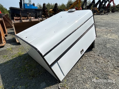 Utility Walk In Truck Cap - Fits Truck