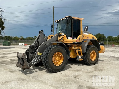 Volvo L90H جرافة