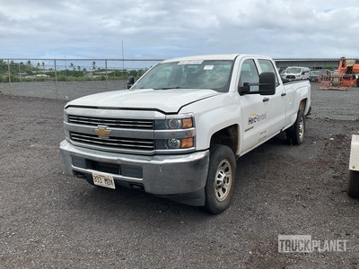 2018 Chevrolet Silverado 3500HD 4x4 Crew Cab Pickup