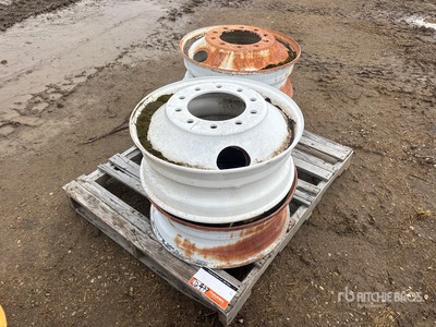 Quantity of (4) 22.5 in Steel Wheels