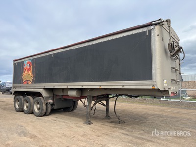 2009 Lusty 9.4 m Tri/A End Dump Trailer