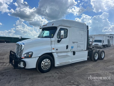 2018 Freightliner Cascadia 125 6x4 Sleeper Truck Tractor