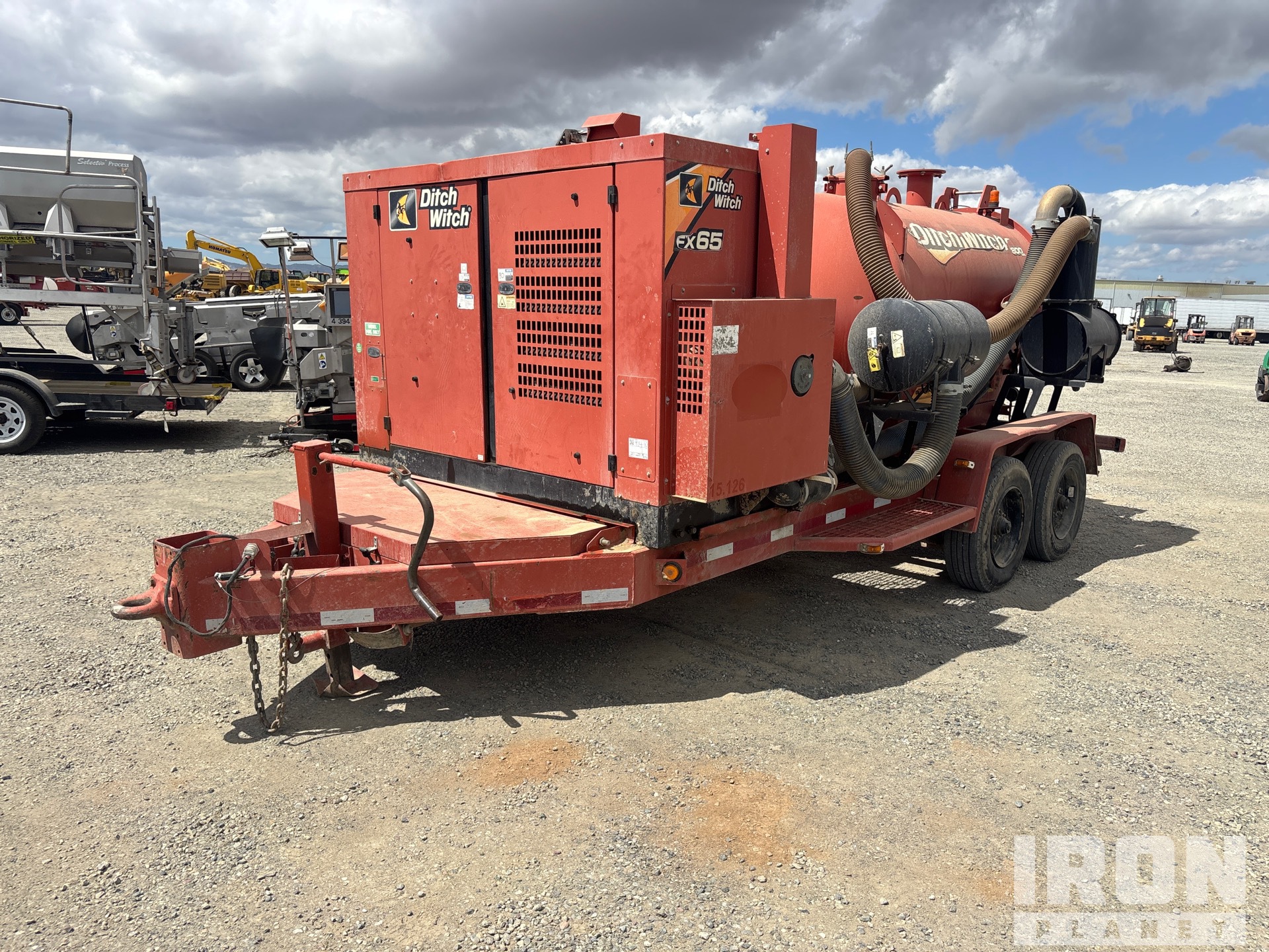 Ditch Witch FX65 800 gal T/A Vacuum Excavation Unit
