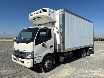2017 Hino 195H 4x2 Hybrid Gekoelde Vrachtwagen