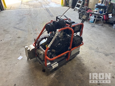 2019 Husqvarna X4000 Cortadora de Suelo