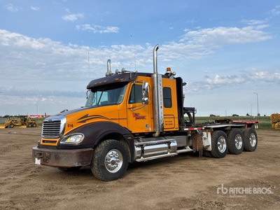 2006 Freightliner Columbia 120 8x6 Sleeper Winch Truck