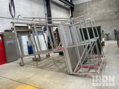Quantity of (2) Platform Escalera de mano