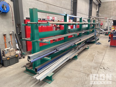 8 m Steel Rack