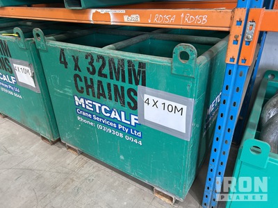 Quantity of (4) 32 mm x 10 m Chains