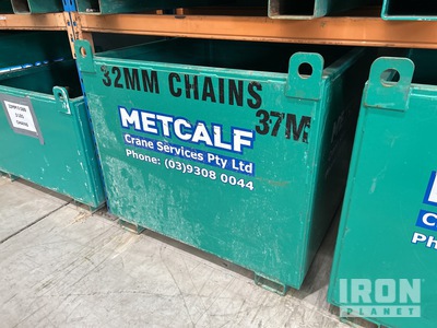 Quantity of (4) 32 mm x 3.7 m Chains