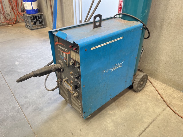 Liquidarc Maximig 330i MIG Electric Welder
