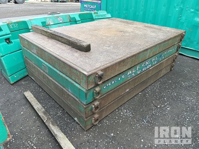 Quantity of (4) 2 m x 1.5 m 60 Tonne Bog Mats ملحقات رافعات متنوعة