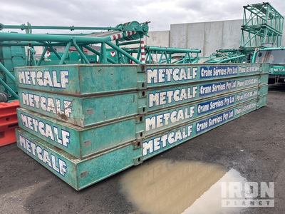 Quantity of (4) 8 m x 2.4 m 370 Tonne Bog Mats ملحقات رافعات متنوعة