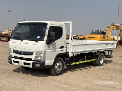 2022 Mitsubishi 4x2 شاحنة مسطحة
