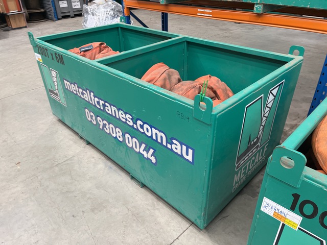 Quantity of (2) 200t x 6 m Soft Sling