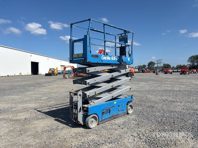 2015 Genie GS2632 Electric Piattaforma aerea verticale
