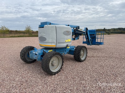 2013 Genie Z45/25J 4WD Diesel Nacelle Articulee Articulating Boom Lift