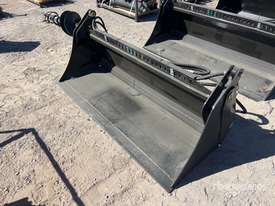 2026 GIYI GY-KH72 Multi-Purpose Skid Steer Bucket (Unused)
