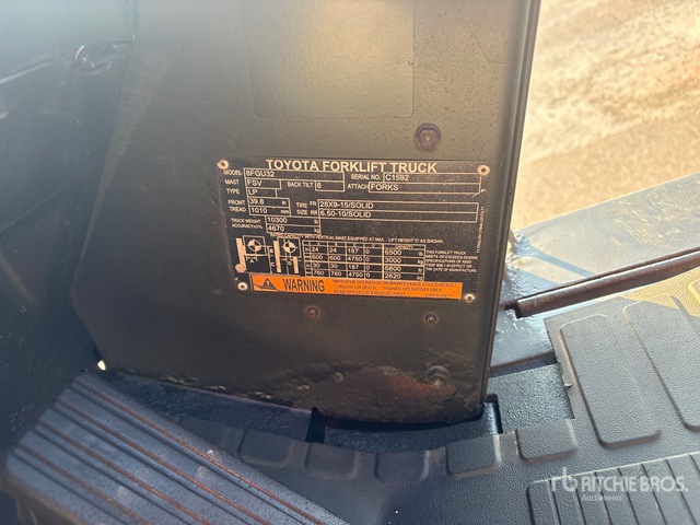 2021 Toyota 8FGU32 Forklift