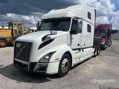 2020 Volvo VNL860 6x4 T/A Sleeper Truck Tractor