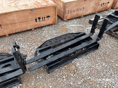 2026 GIYI GY-SF60 60 in Side Shift Skid Steer Forks (Unused)
