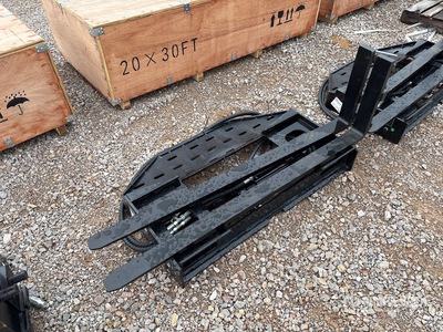 2026 GIYI GY-SF60 60 in Side Shift Skid Steer Forks (Unused)