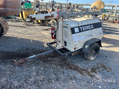 2013 Terex 6 kW を見 Light Tower (Inoperable)