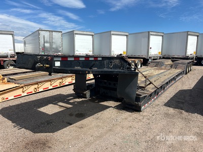 2000 Dynaweld Tri/A Removable Gooseneck Low Loader