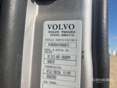 2007 Volvo VNL 6x4 T/A Sleeper Truck Tractor