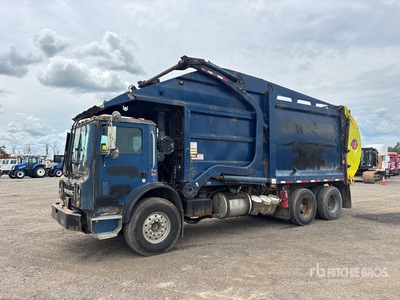 2011 Mack MRU613 6x4 Front Loader Vuilniswagen
