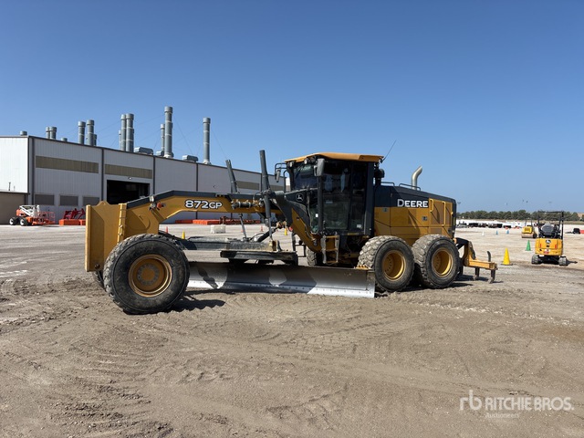 2019 John Deere 872G AWD Motor Grader