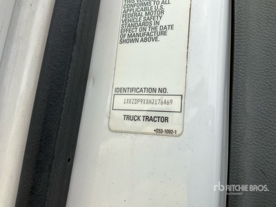 2017 Kenworth T880 6x4 Ciągnik siodłowy T/A z kabiną sypialną