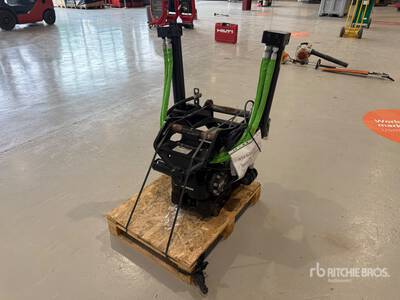 2022 Steelwrist X12 Tilt Rotator Raccord pour excavatrice (Unused)