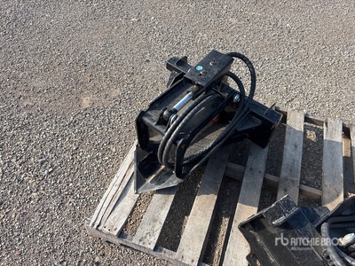2026 GIYI GY-SGB20 24 in Mini Grapple Pala para Tocones de Minicargadora (Unused)