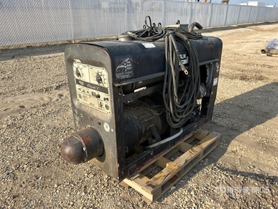 Lincoln 300 A Stick Engine Driven Welder