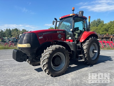 2013 Case IH Magnum 225 4WD Tractor