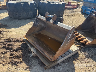 48 in Cleanup Excavator Bucket