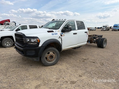 2023 Ram 5500 4x4 Crew Cab Cabine et châssis (Inoperable)