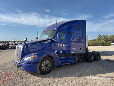 2022 Kenworth T680 6x4 T/A Sleeper Truck Tractor