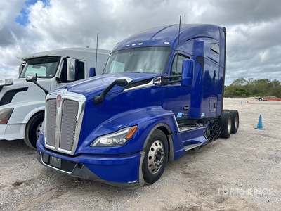 2022 Kenworth T680 6x4 Cabeza Tractora Cabina Dormitorio