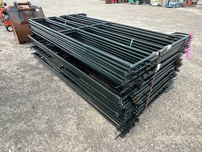 Quantity of (29) 9 ft 2 in x 5 ft Livestock Panel