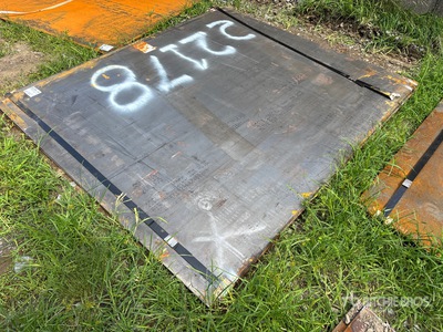 Quantity of (2) 2025 Kit Containers 6 ft x 6 ft 10 in (0.75 in Thick) 鋼 (Unused)
