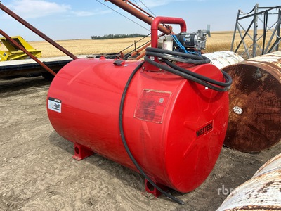 2013 Westeel ROAD VAULT 2270 L Portable Steel Diesel Fuel Tank