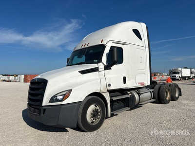 2023 Freightliner Cascadia 126 6x4 T/A Sleeper Truck Tractor