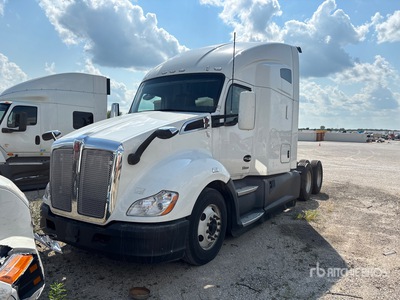 2022 Kenworth T680 6x4 Tracteur routier couchette
