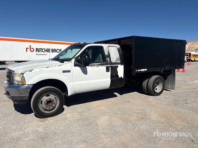 2004 Ford F-450 XL 4x2 Crew Cab Wywrotka