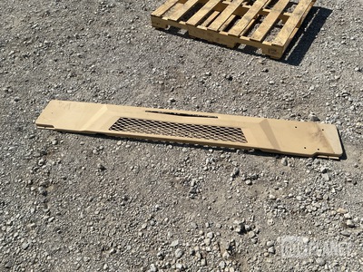 12584612 Vehicular Radiator Grille